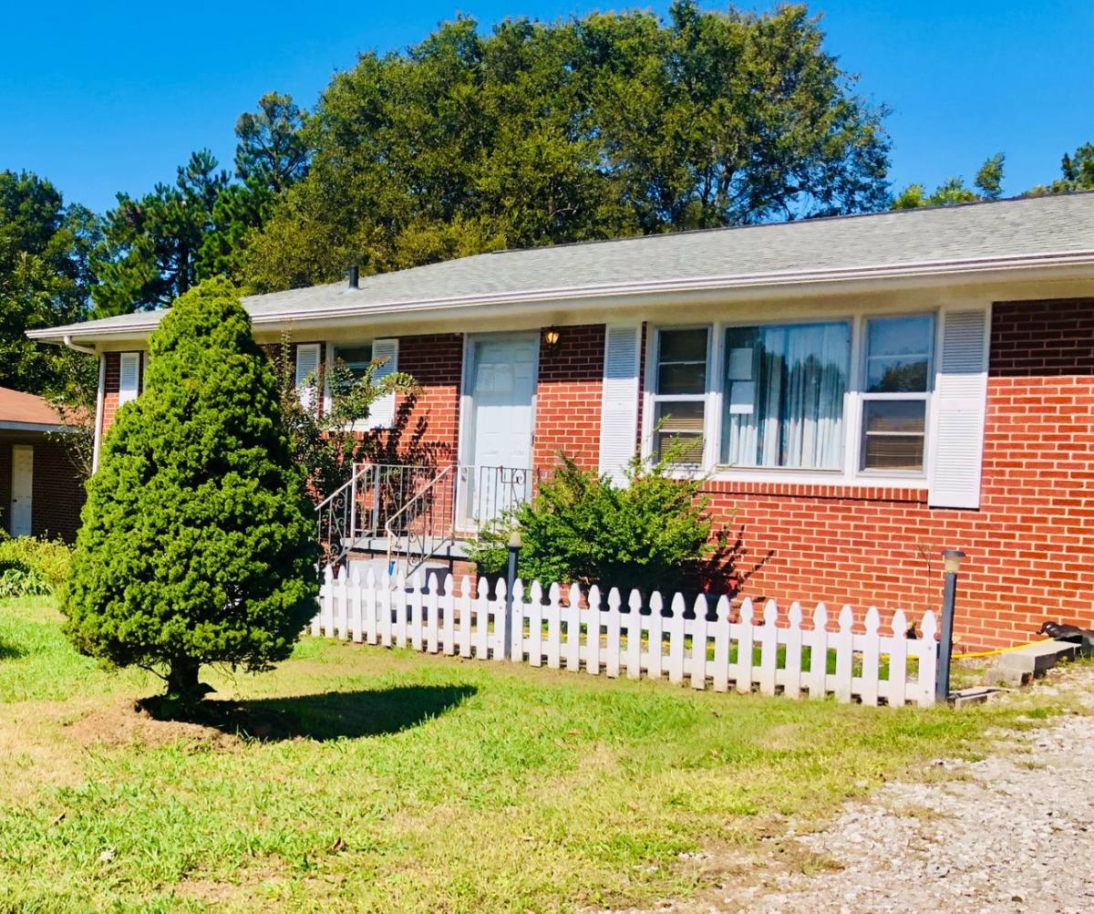 House for rent at 112 High Point Ave, Muscle Shoals, AL 35661