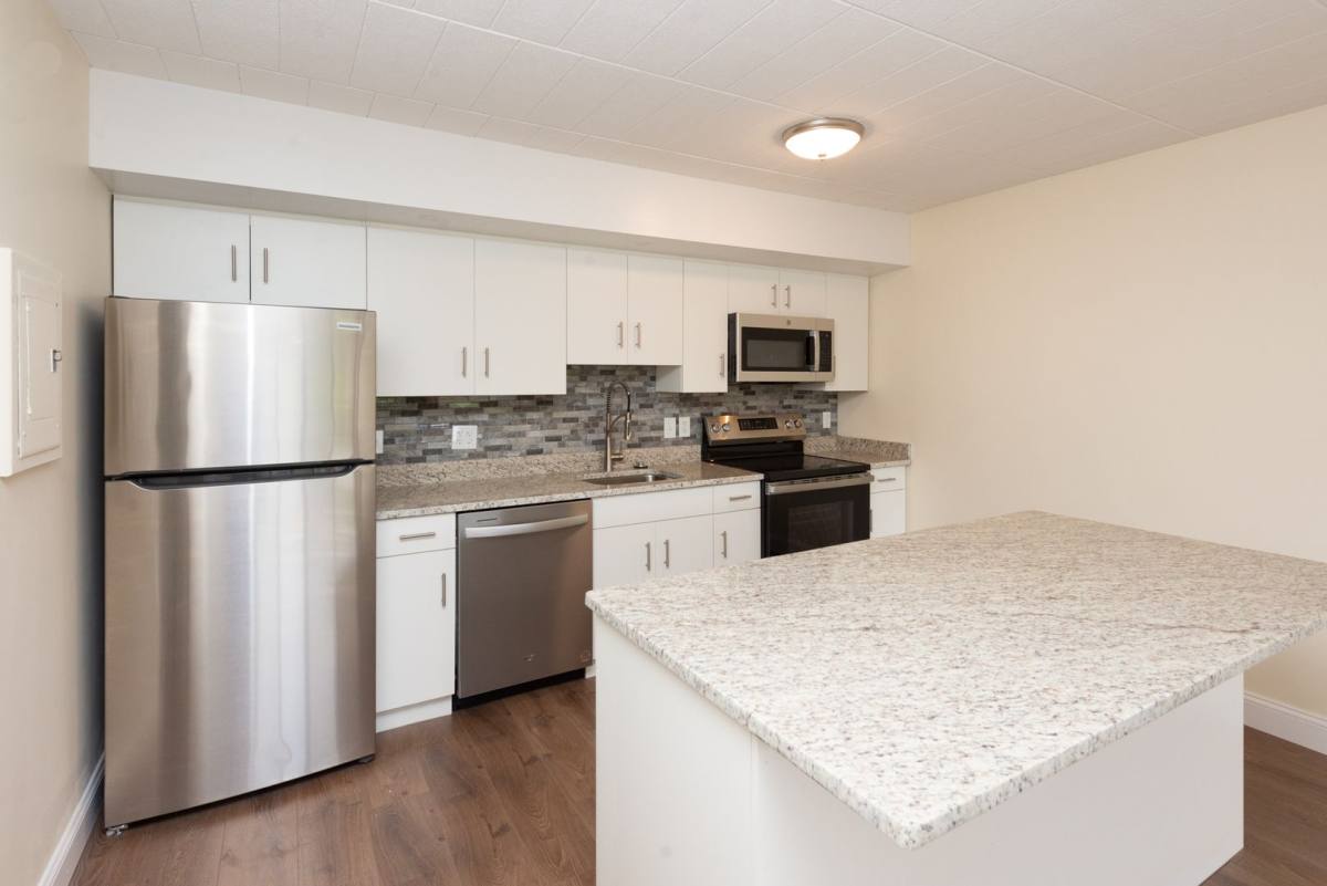 Apartment for rent at 2405 Whitney Ave, Hamden, CT 06518