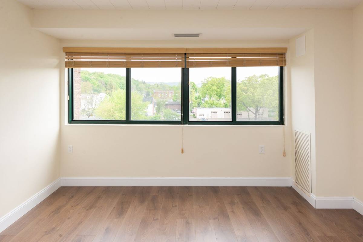 Apartment for rent at 2405 Whitney Ave, Hamden, CT 06518