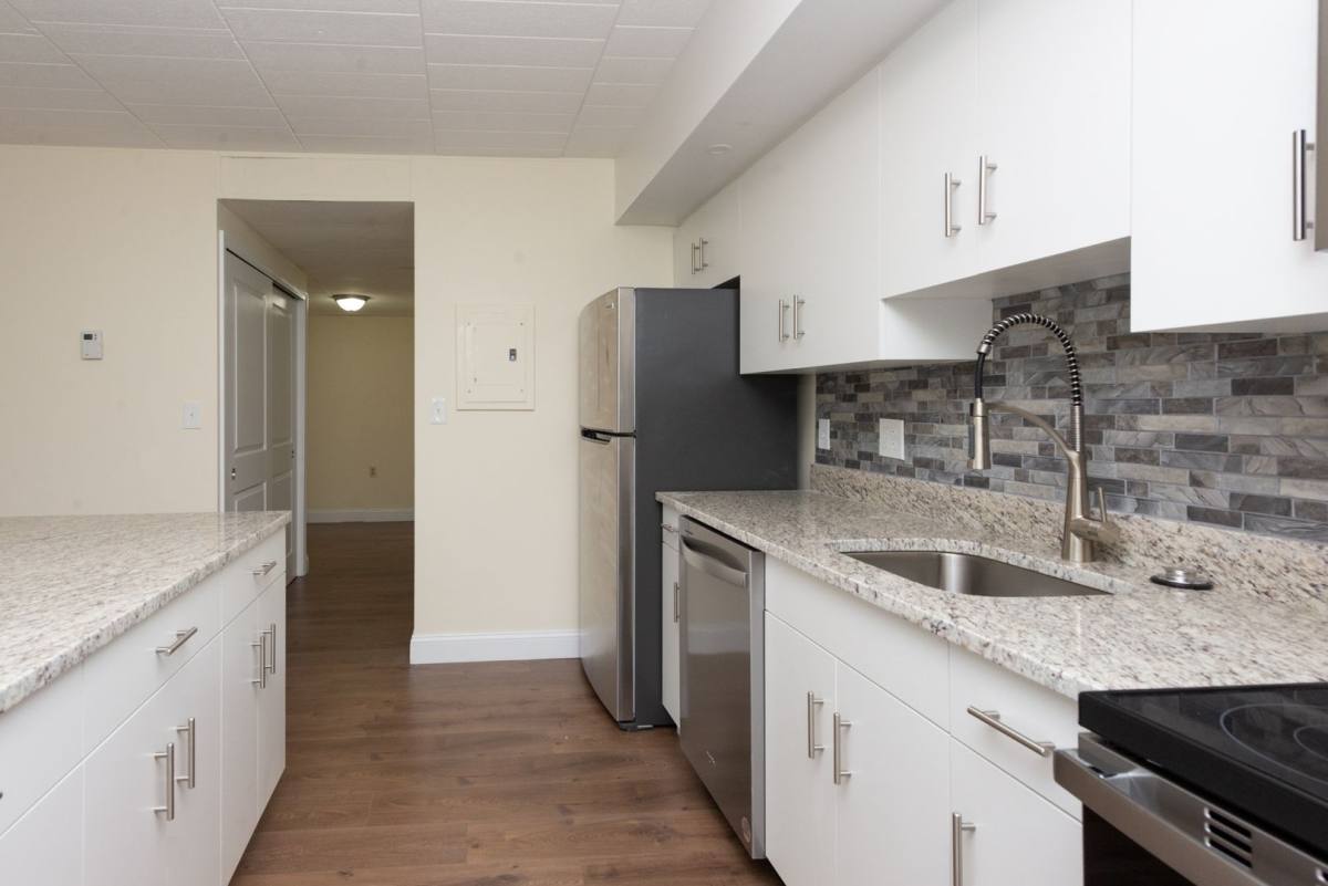 Apartment for rent at 2405 Whitney Ave, Hamden, CT 06518