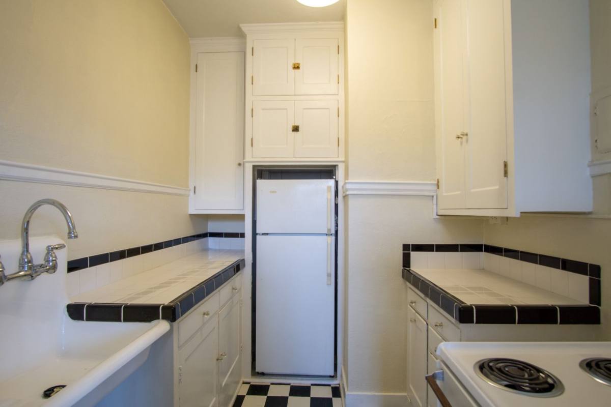 Apartment for rent at 1034 NW 21st Ave, Portland, OR 97209