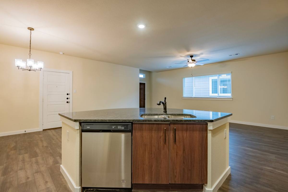 Townhouse for rent at 604 Wheatfield Dr, Venus, TX 76084