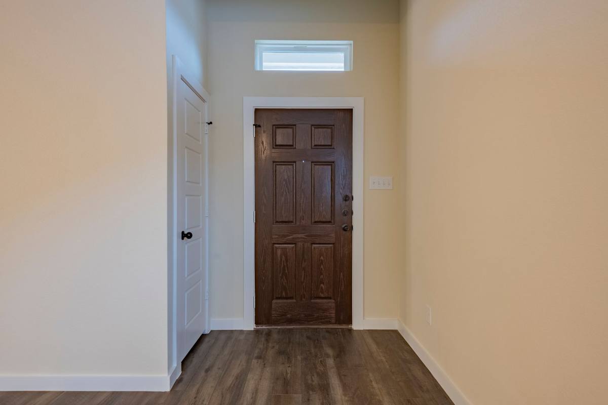Townhouse for rent at 604 Wheatfield Dr, Venus, TX 76084