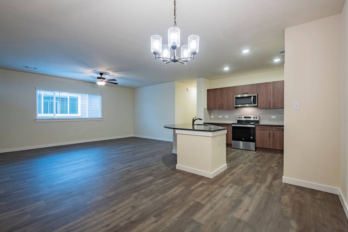 Townhouse for rent at 604 Wheatfield Dr, Venus, TX 76084