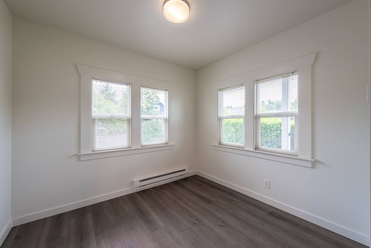 Apartment for rent at 804 NW Market St, Seattle, WA 98107