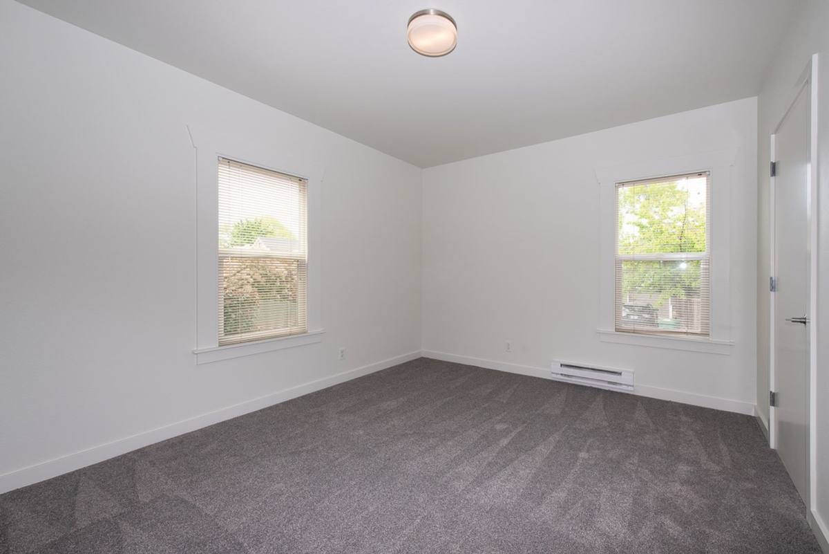 Apartment for rent at 804 NW Market St, Seattle, WA 98107