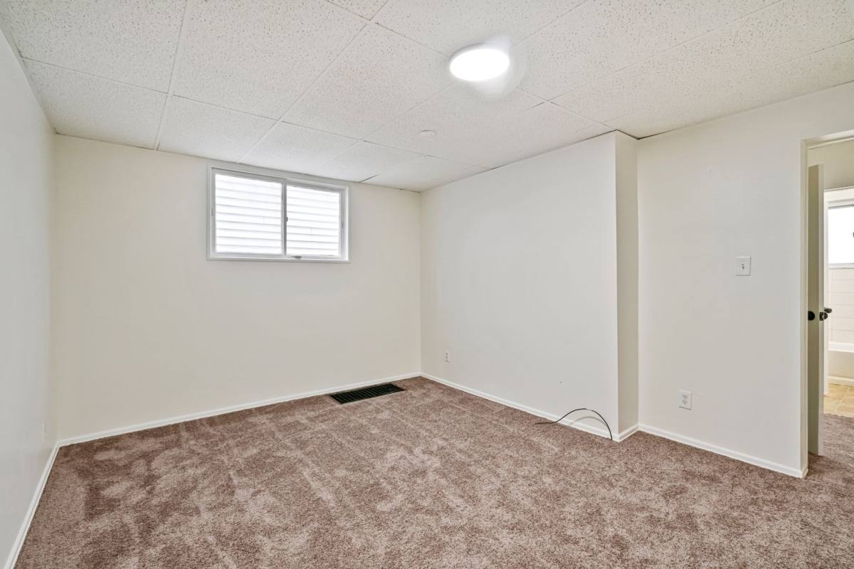 Apartment for rent at 641 6th St, Pitcairn, PA 15140