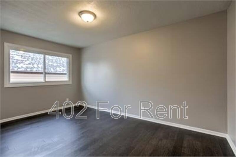 Apartment for rent at 1410 1412 N 45th St #5, Omaha, NE 68132