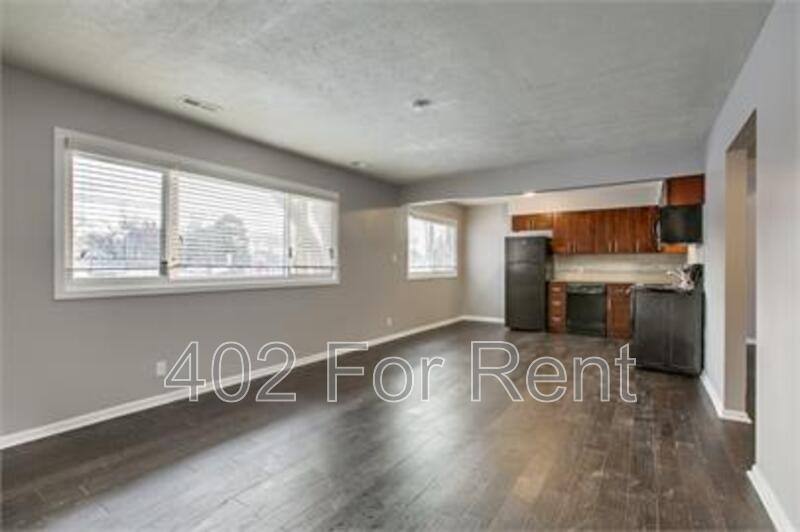 Apartment for rent at 1410 1412 N 45th St #5, Omaha, NE 68132