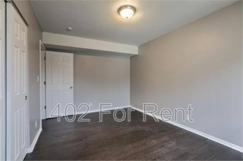 Apartment for rent at 1410 1412 N 45th St #5, Omaha, NE 68132