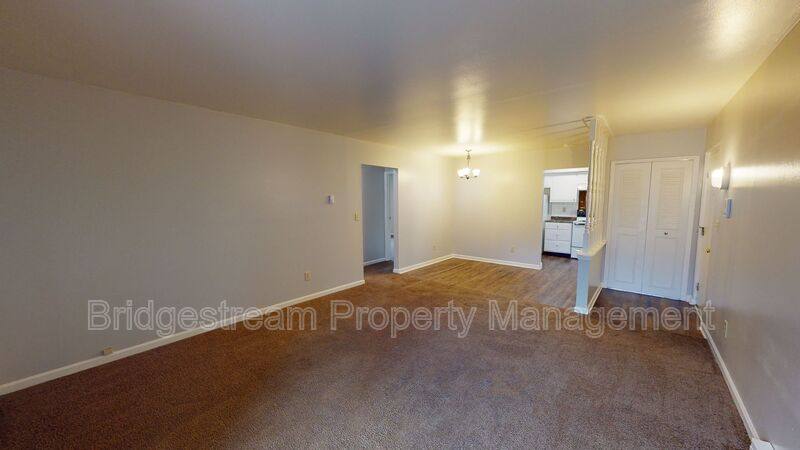Apartment for rent at 481 N Broadway St #8, Dayton, OH 45426