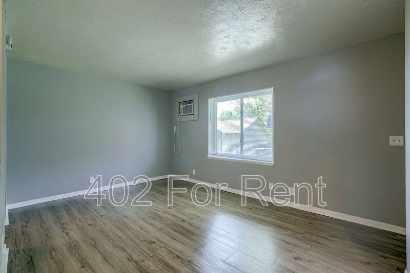 Apartment for rent at 4505 Lafayette Ave #4, Omaha, NE 68132