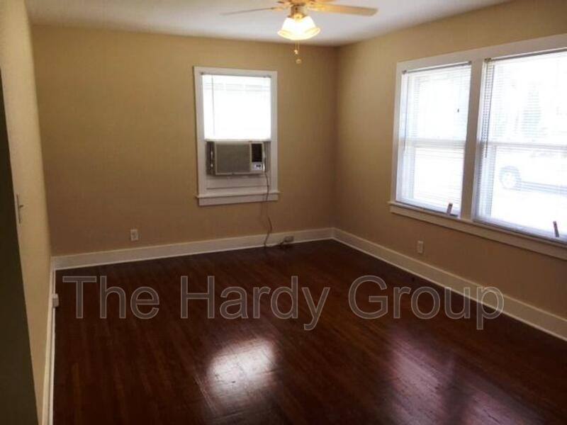 Apartment for rent at 413-2 3rd Ave NW, Winchester, TN 37398