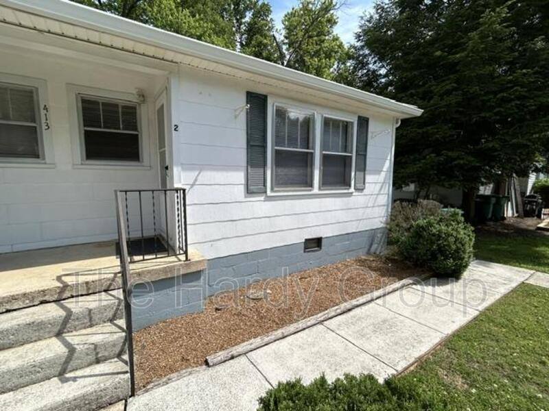 Apartment for rent at 413-2 3rd Ave NW, Winchester, TN 37398