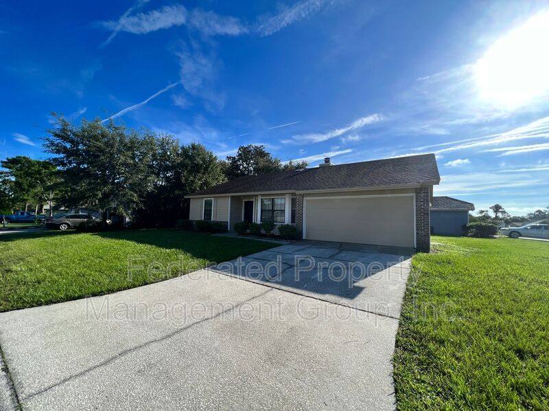 House for rent at 13326 Currituck Dr N, Jacksonville, FL 32225
