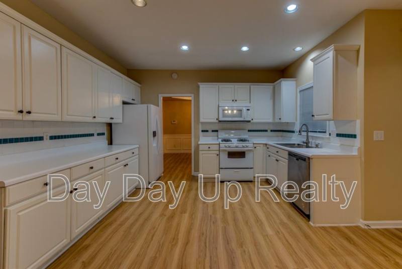 House for rent at 1429 Oglethorpe Dr, Suwanee, GA 30024