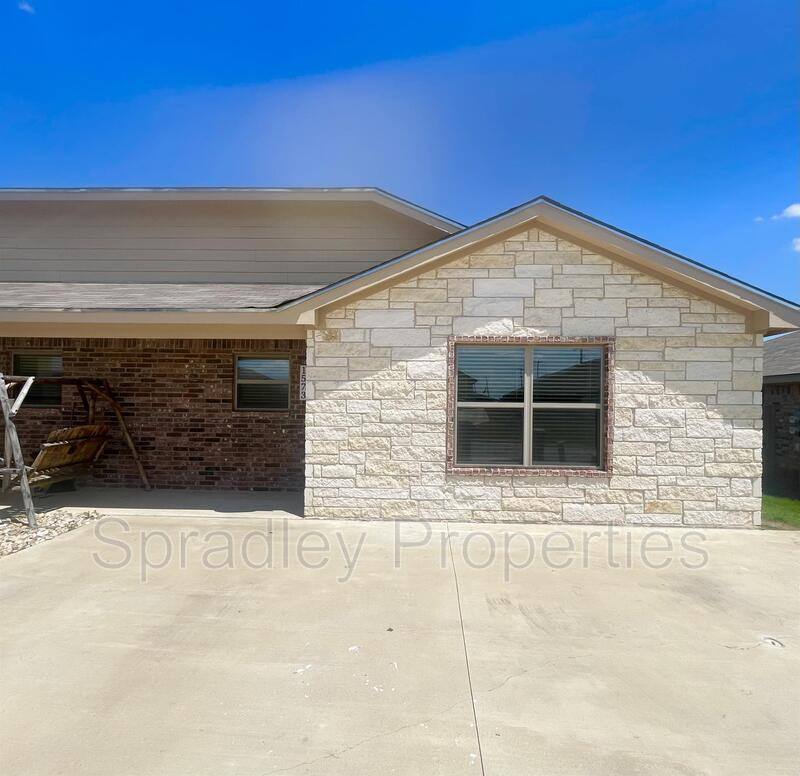 Apartment for rent at 1573 Kal Court, Belton, TX 76513