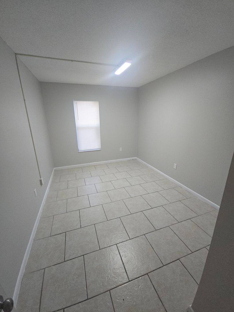 Apartment for rent at 401 W Florida Ave, Haines City, FL 33844