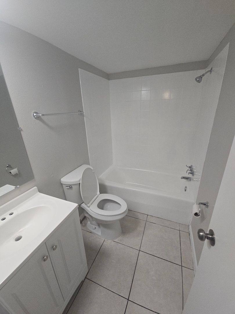 Apartment for rent at 401 W Florida Ave, Haines City, FL 33844