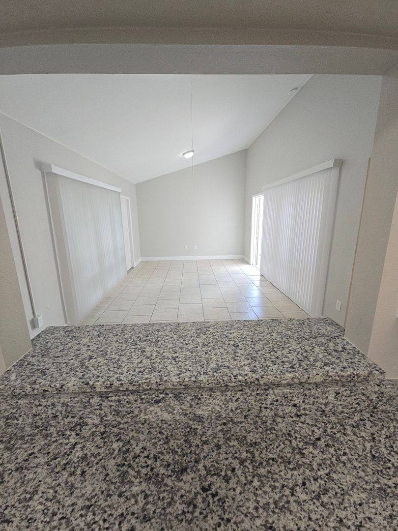 Apartment for rent at 401 W Florida Ave, Haines City, FL 33844
