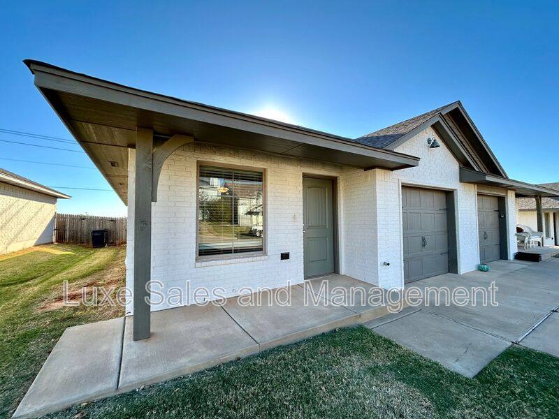 House for rent at 11508 N Lincoln Blvd, Oklahoma City, OK 73114