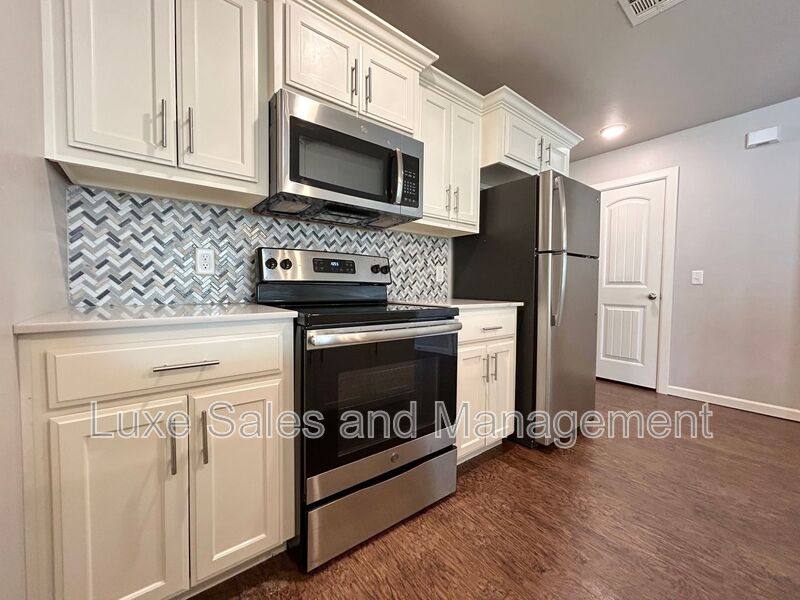 House for rent at 11508 N Lincoln Blvd, Oklahoma City, OK 73114