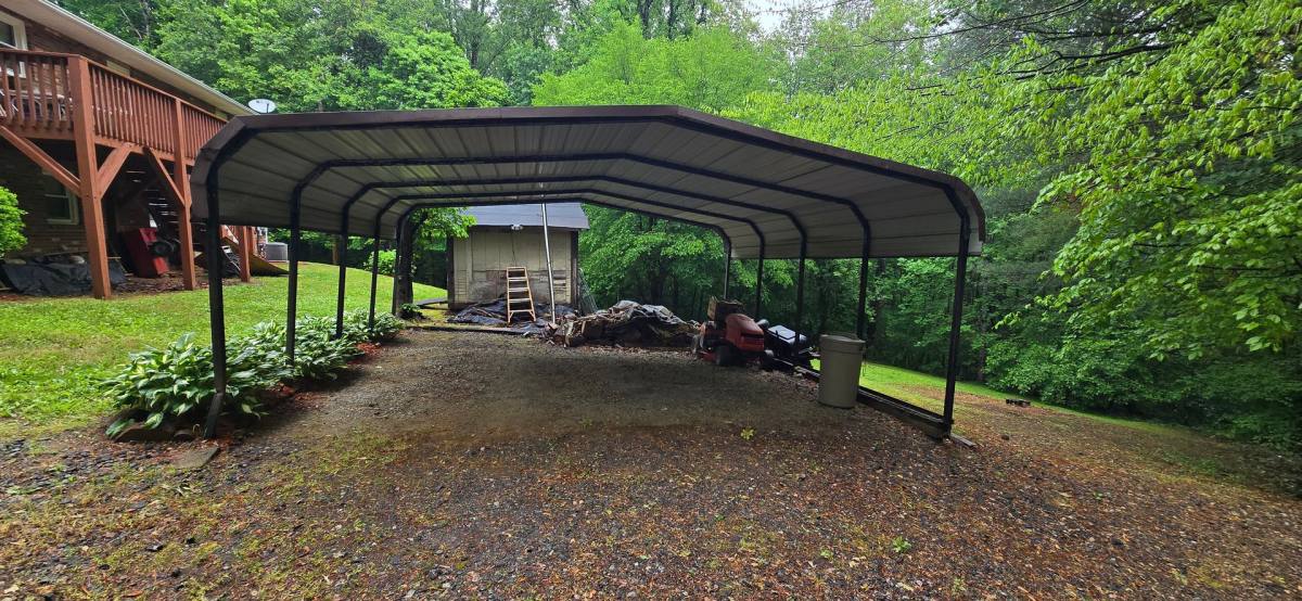House for rent at 2735 Tablerock Rd, Lenoir, NC 28645