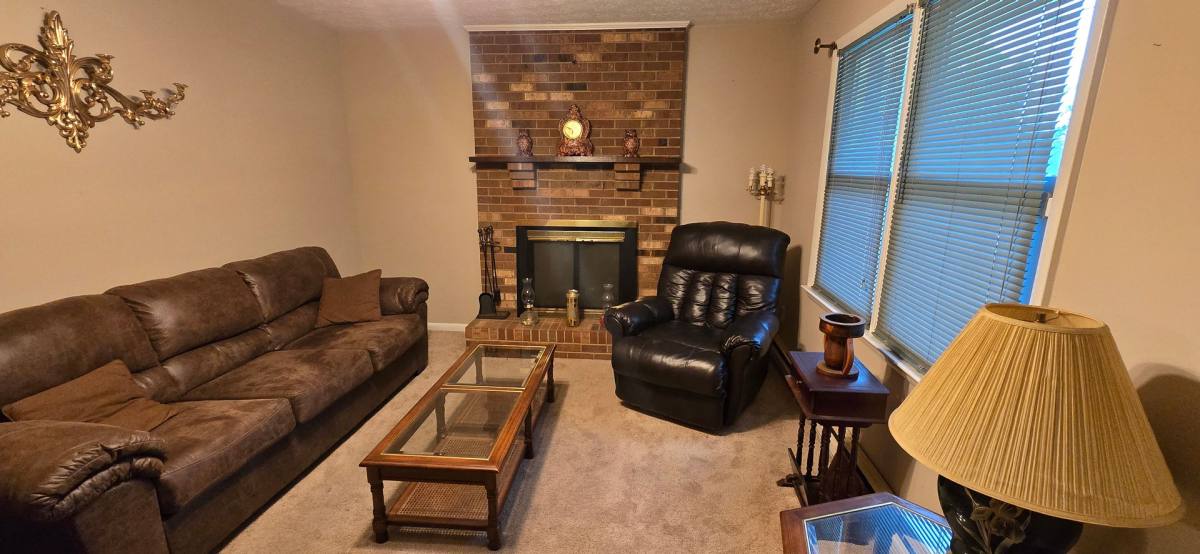 House for rent at 2735 Tablerock Rd, Lenoir, NC 28645