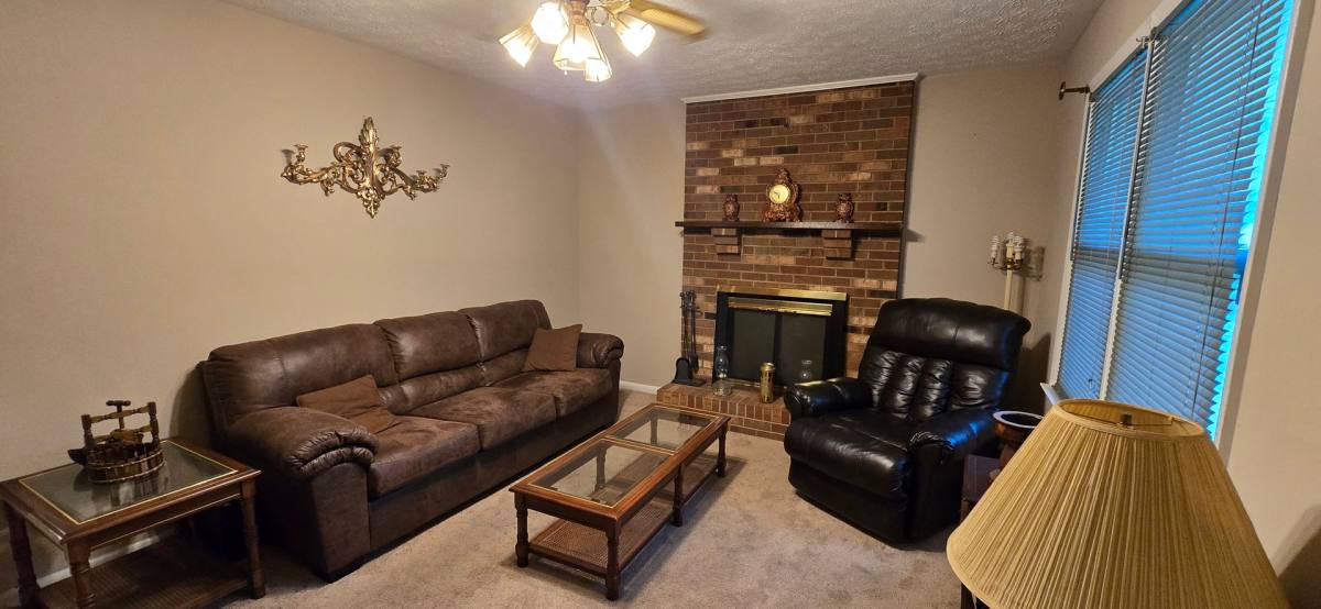 House for rent at 2735 Tablerock Rd, Lenoir, NC 28645