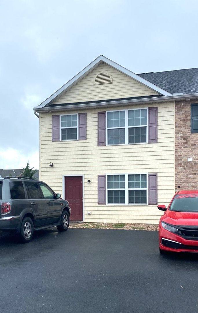 Apartment for rent at 391-405 Lantern Lane, Chambersburg, PA 17201