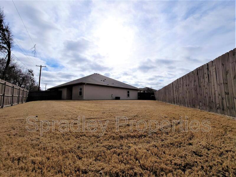 Apartment for rent at 4873A Deep Dr, Temple, TX 76502