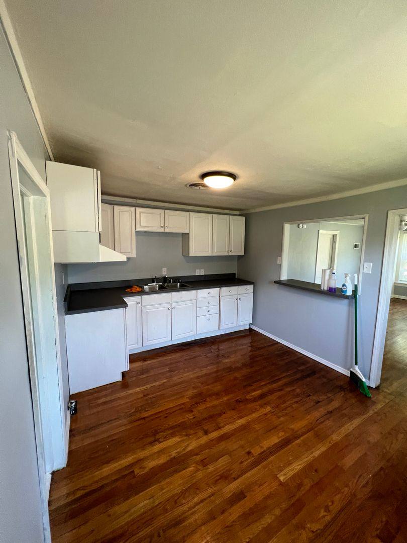 House for rent at 510 W 5th St, Benton, IL 62812