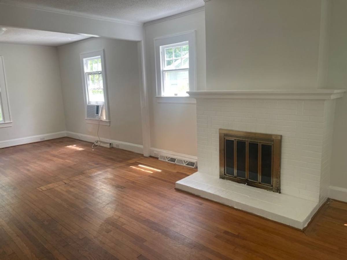 Apartment for rent at 725 Gales Ave, Winston Salem, NC 27103