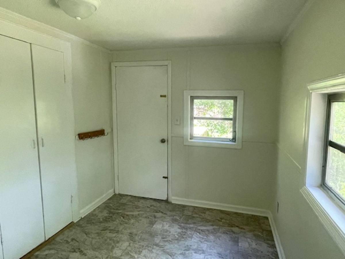 Apartment for rent at 725 Gales Ave, Winston Salem, NC 27103