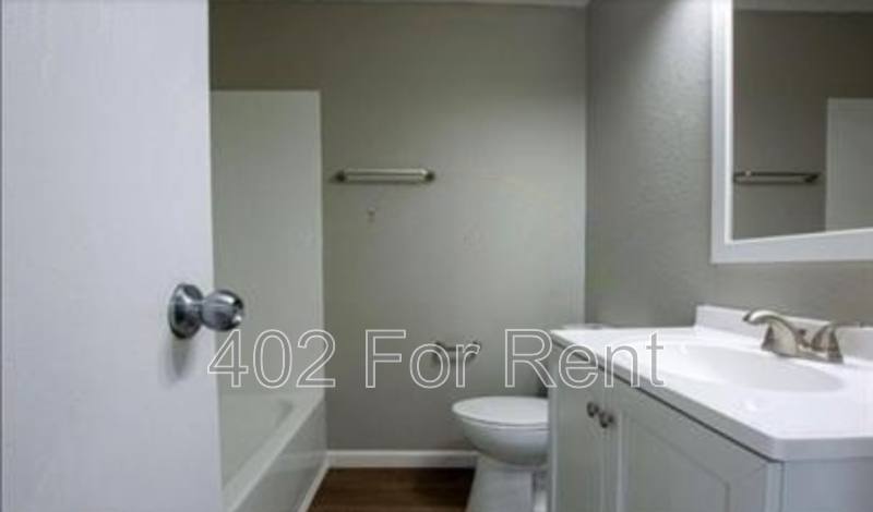 Apartment for rent at 210 S 24th St #402, Omaha, NE 68102