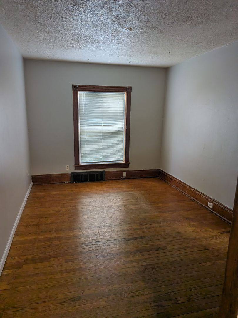 Apartment for rent at 518 Washtenaw Ave, Ypsilanti, MI 48197
