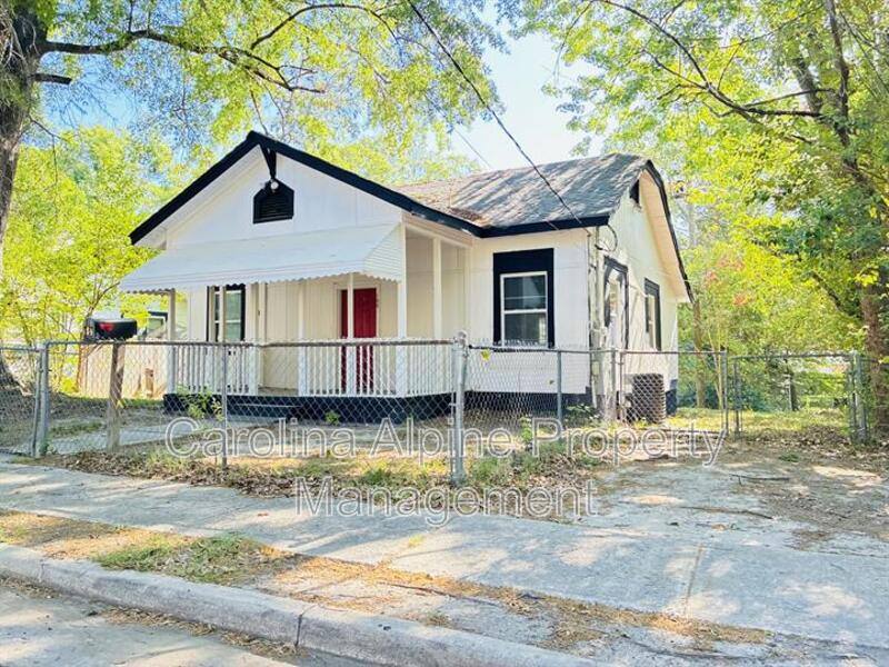 House for rent at 104 Miller St, Gastonia, NC 28052