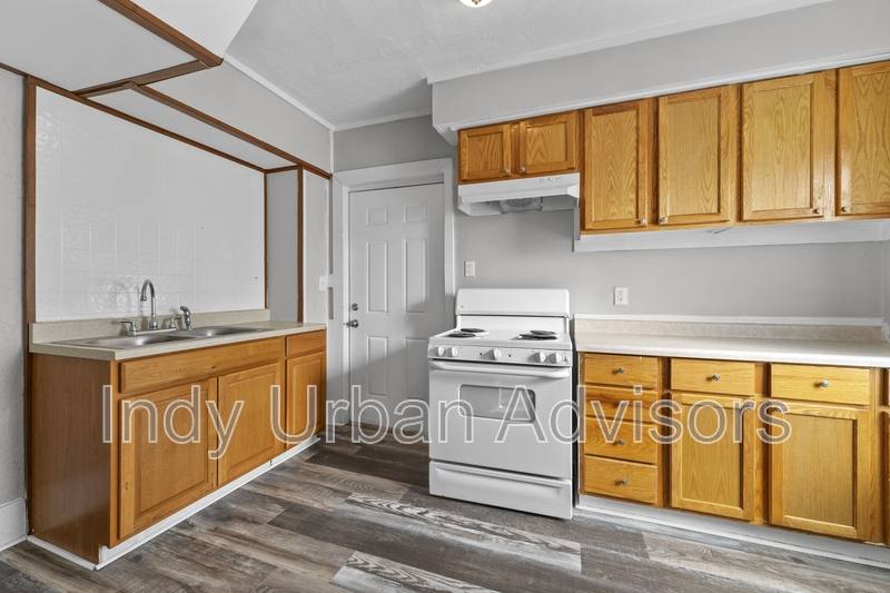 House for rent at 903 N Tuxedo St, Indianapolis, IN 46201
