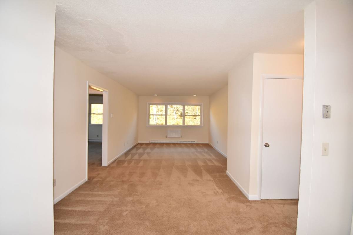 Apartment for rent at 121 N St, Seymour, CT 06483