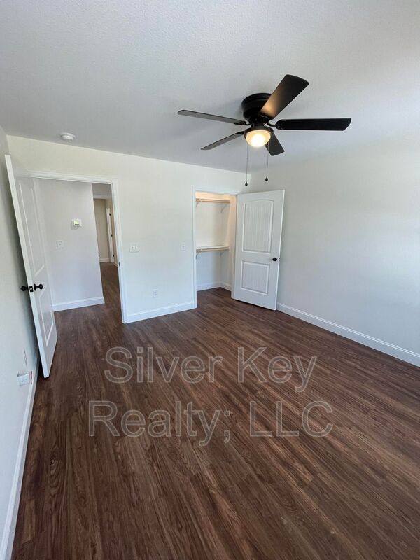 Townhouse for rent at 129-131 Cardin St #131, Etowah, TN 37331