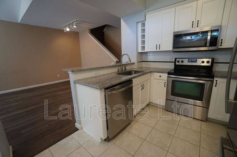 Townhouse for rent at 6510 Silver Mesa Dr E, Littleton, CO 80130
