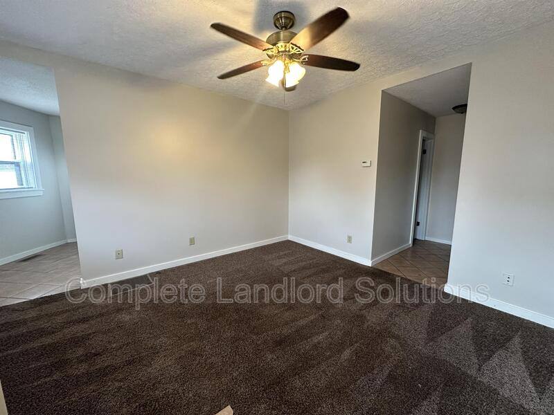 Apartment for rent at 1362 Chestnut St #2, Terre Haute, IN 47807