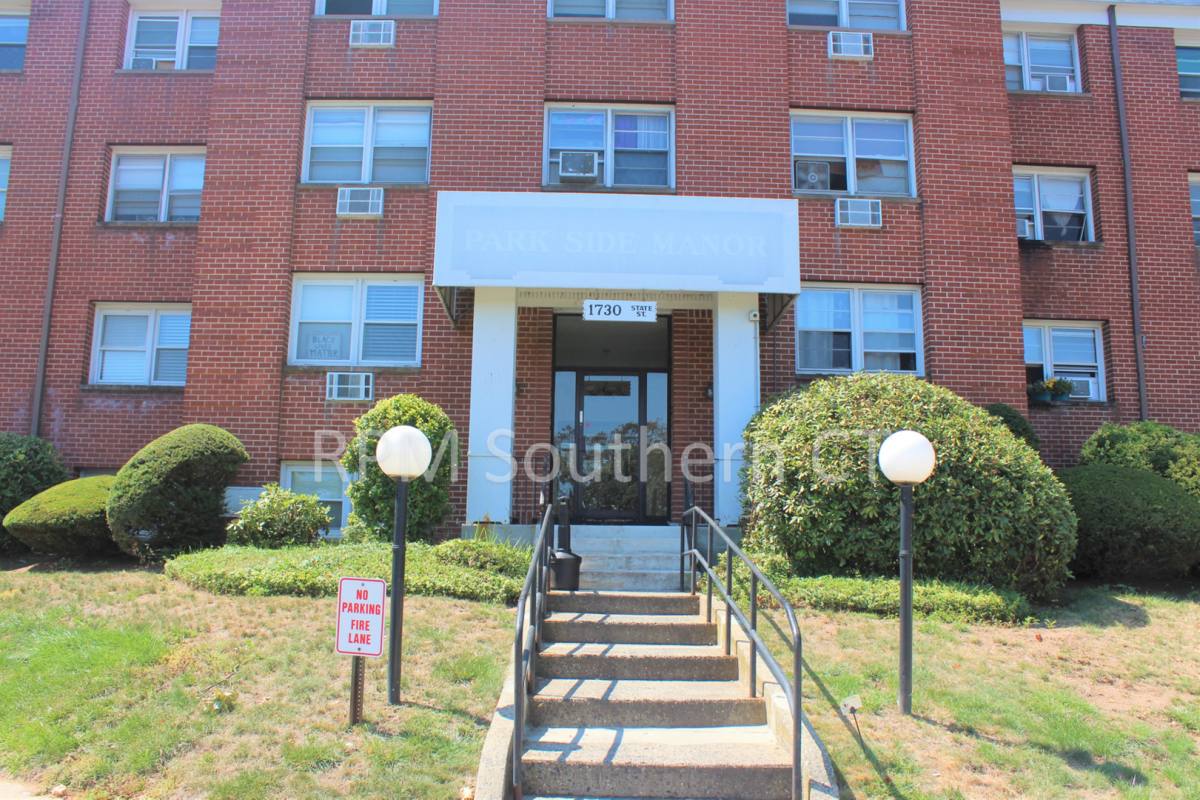Condo for rent at 1730 State St, Hamden, CT 06514