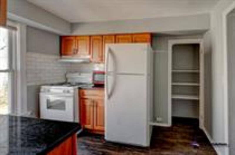 Apartment for rent at 255 W Union St #B, Burlington, NJ 08016
