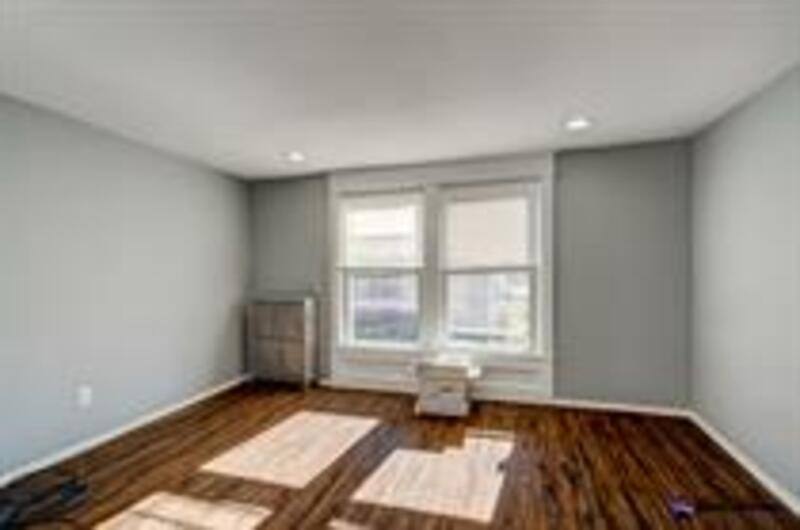 Apartment for rent at 255 W Union St #B, Burlington, NJ 08016