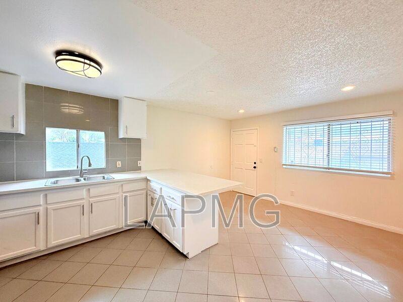 House for rent at 5440 - 5442 Lemon Grove Ave, Los Angeles, CA 90038
