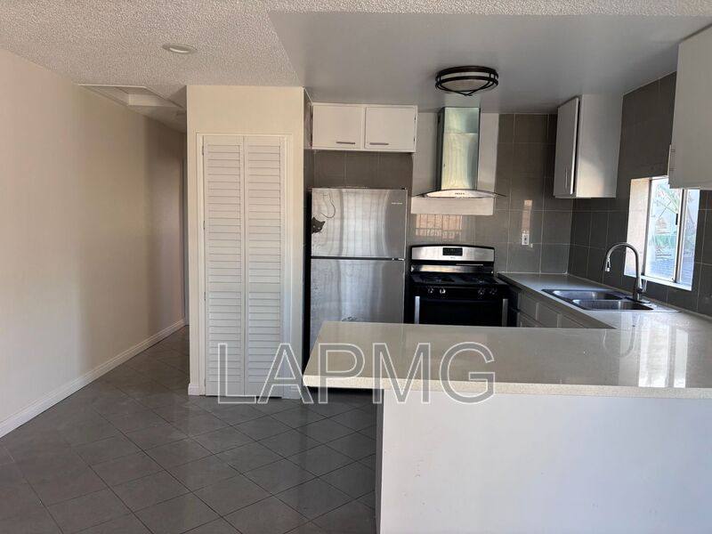 House for rent at 5440 - 5442 Lemon Grove Ave, Los Angeles, CA 90038