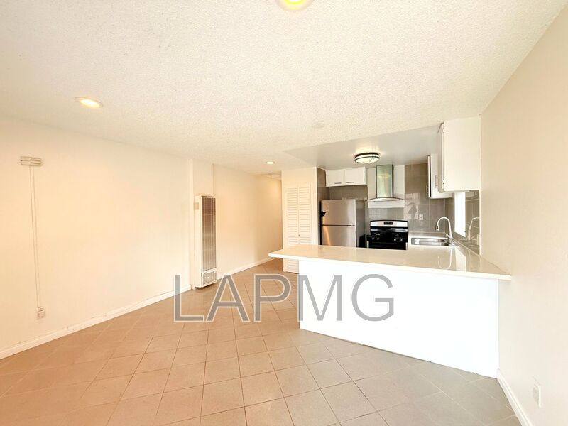 House for rent at 5440 - 5442 Lemon Grove Ave, Los Angeles, CA 90038