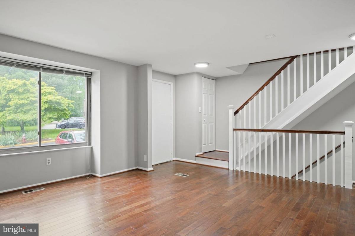 Townhouse for rent at 5863 Jackson Oak Dr, Burke, VA 22015