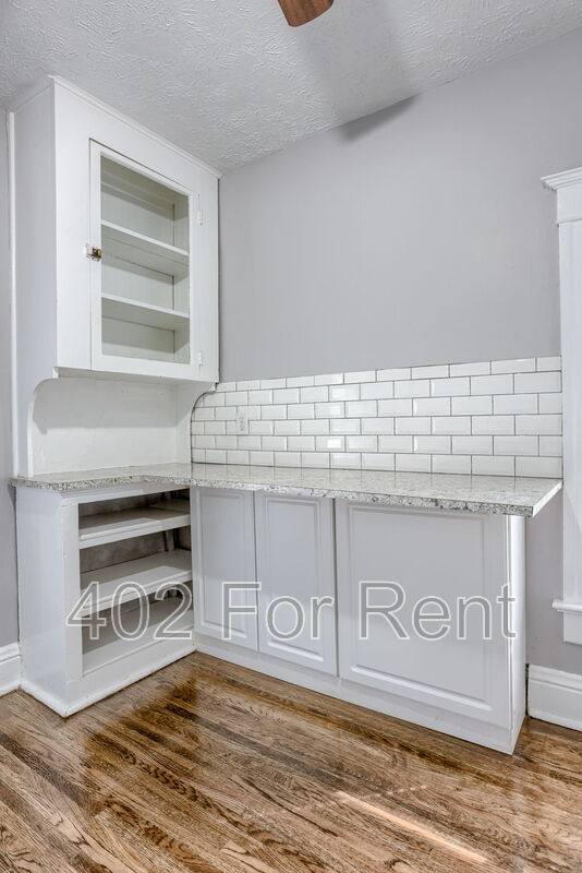 Apartment for rent at 115 S 38th St #3, Omaha, NE 68131